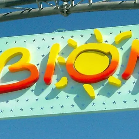 Beautiful 100m From The Of アパート